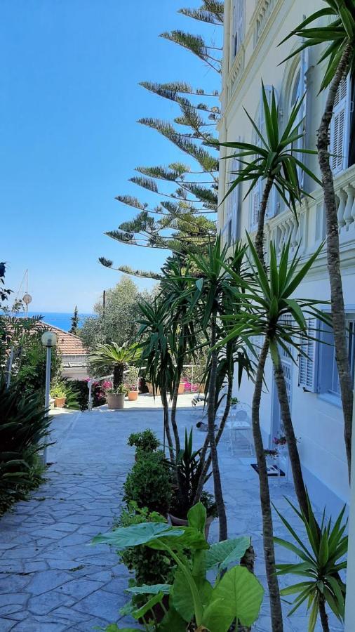 Pergolato Suite Sanremo Bagian luar foto